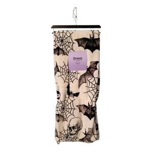 Spooky Hallow Soft Oversized Throw skull spiderweb bats‎ Halloween